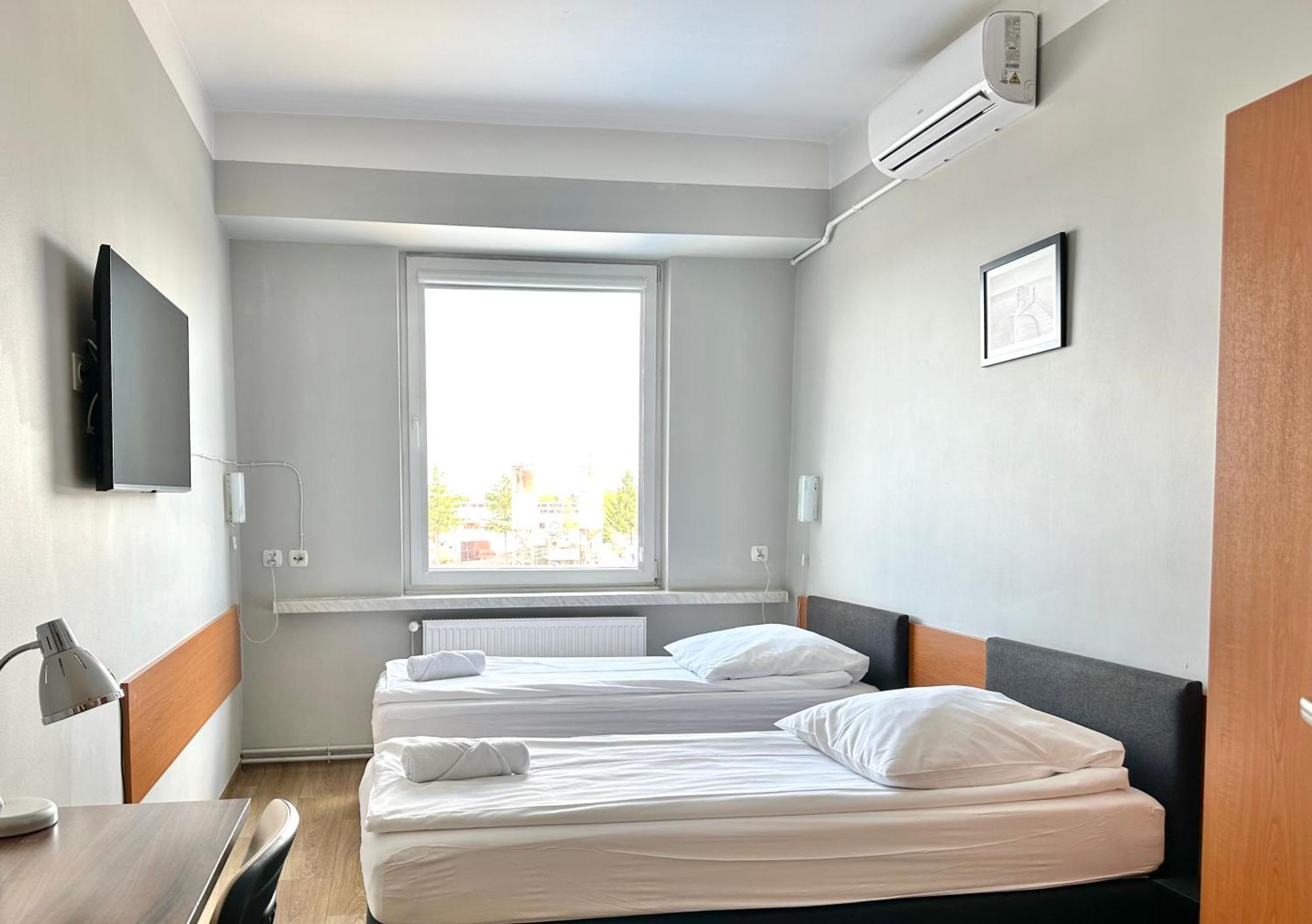 Premium Hostel & Bistro - Hostelpremium Pl Mielec Rom bilde