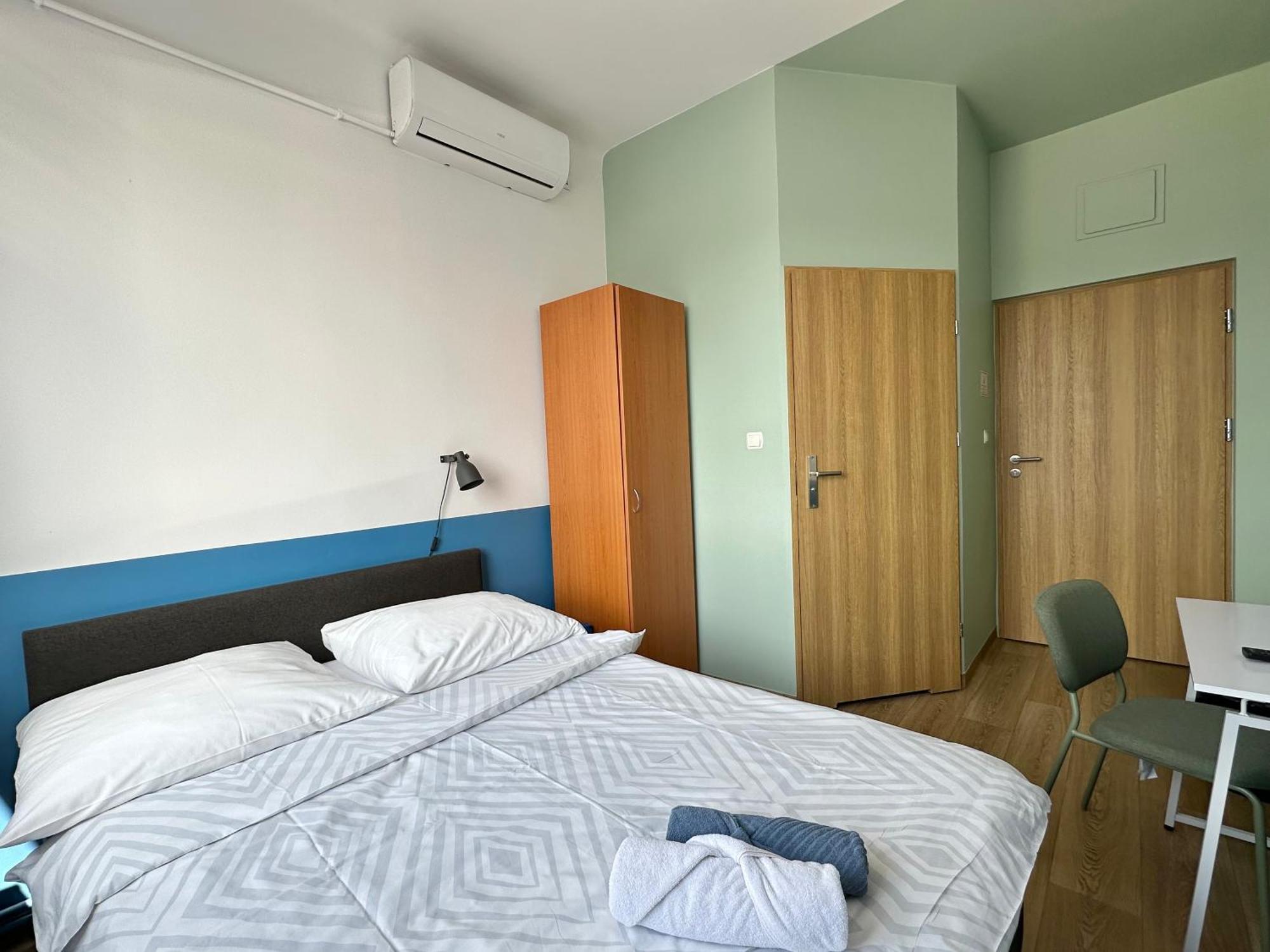 Premium Hostel & Bistro - Hostelpremium Pl Mielec Rom bilde